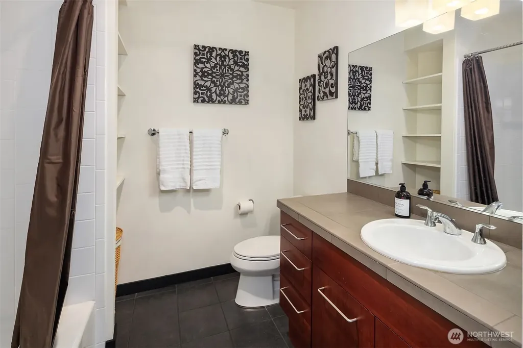 655 Crockett Street Seattle WA 98109