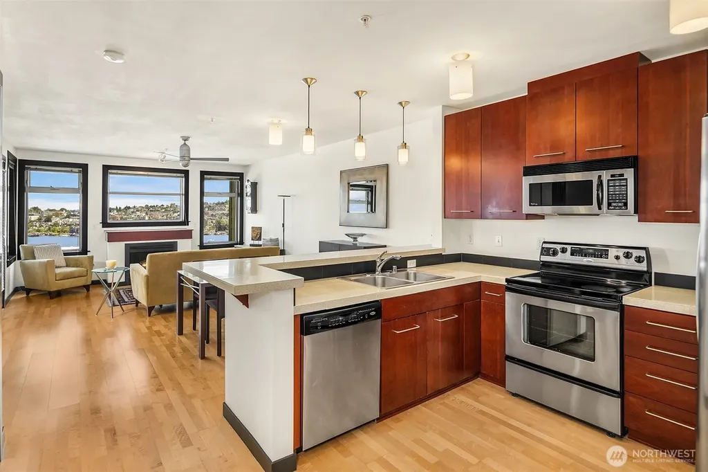 655 Crockett Street Seattle WA 98109
