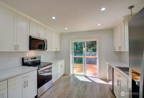 7911 Apache Drive Maple Falls WA 98266