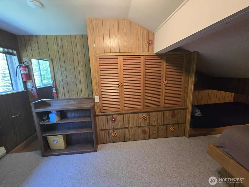 31008 Ski Club Lane Enumclaw WA 98022