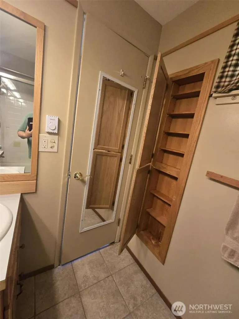 31008 Ski Club Lane Enumclaw WA 98022