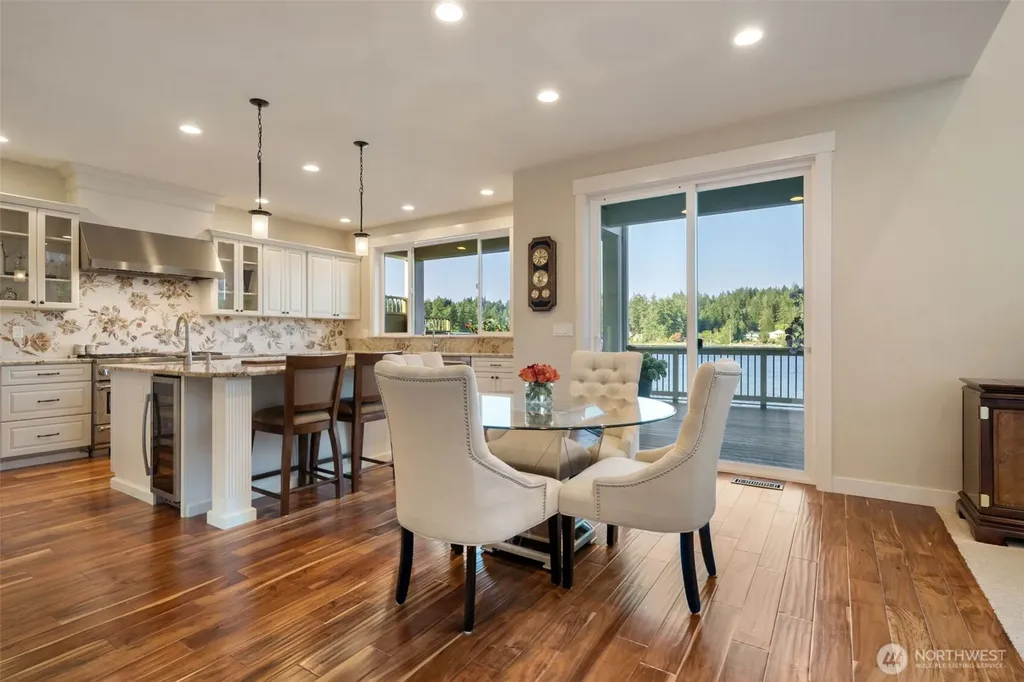 31 SE Skookum View Drive Shelton WA 98584