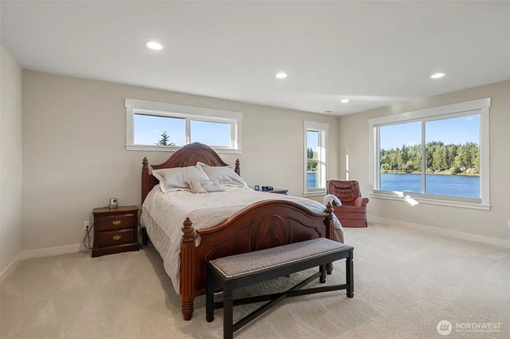 31 SE Skookum View Drive Shelton WA 98584