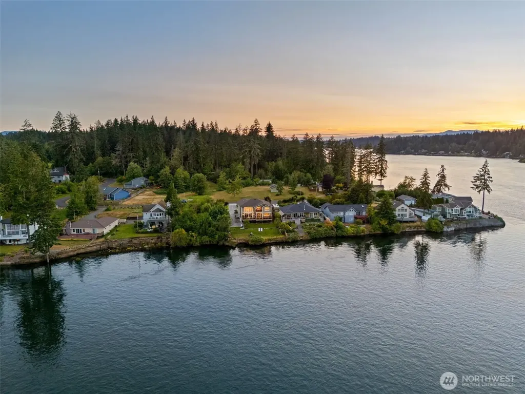 31 SE Skookum View Drive Shelton WA 98584