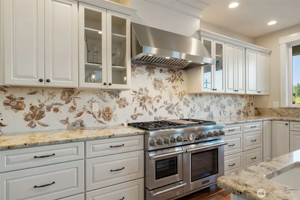 31 SE Skookum View Drive Shelton WA 98584
