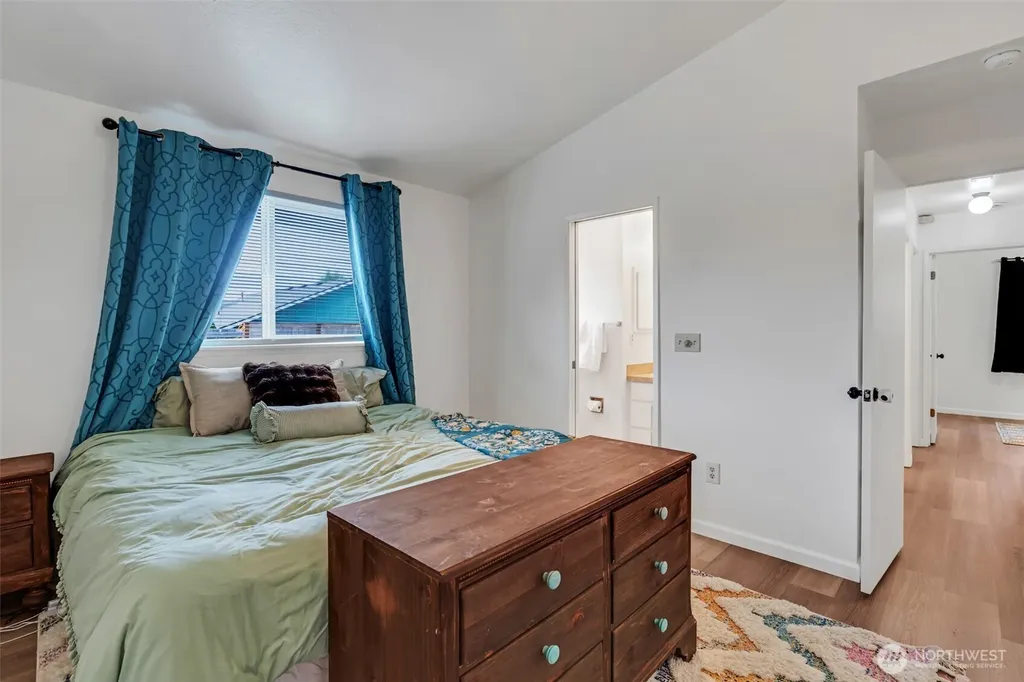 5011 38th Street NE Tacoma WA 98422
