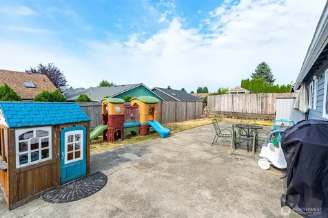 5011 38th Street NE Tacoma WA 98422