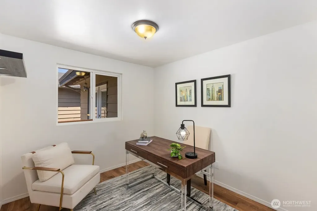 20605 12th Place S Seatac WA 98198
