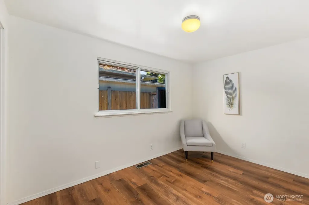 20605 12th Place S Seatac WA 98198