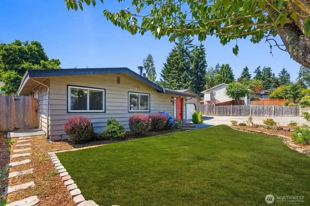 20605 12th Place S Seatac WA 98198