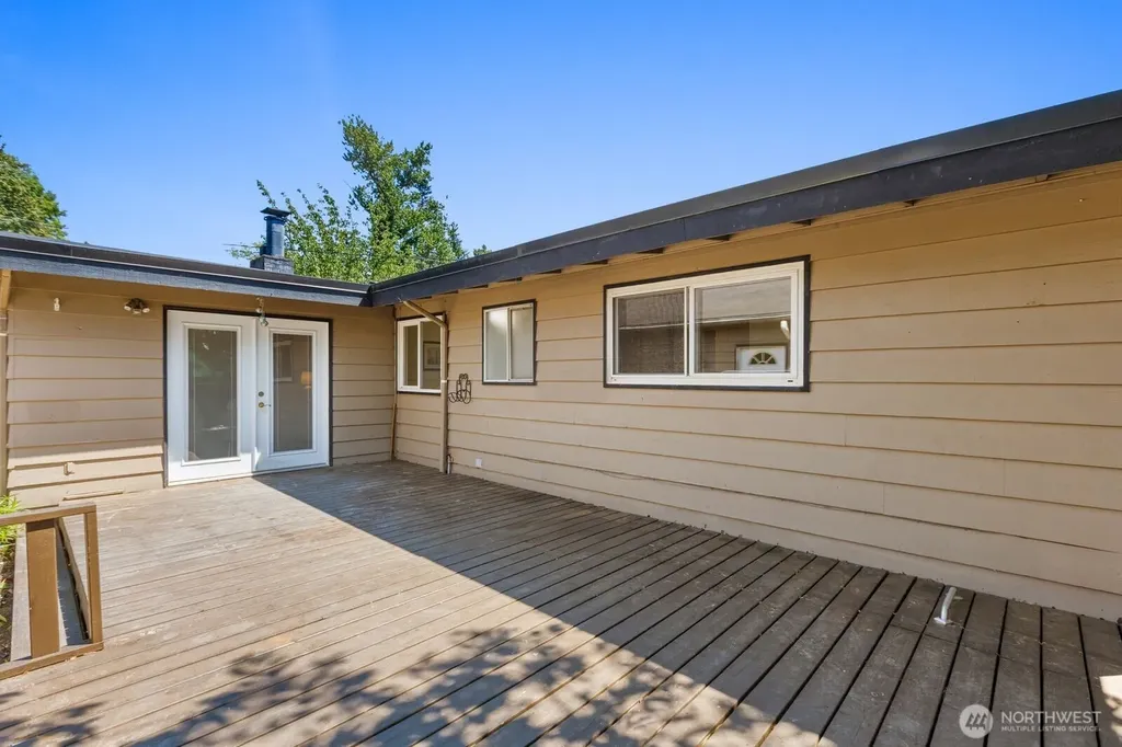 20605 12th Place S Seatac WA 98198