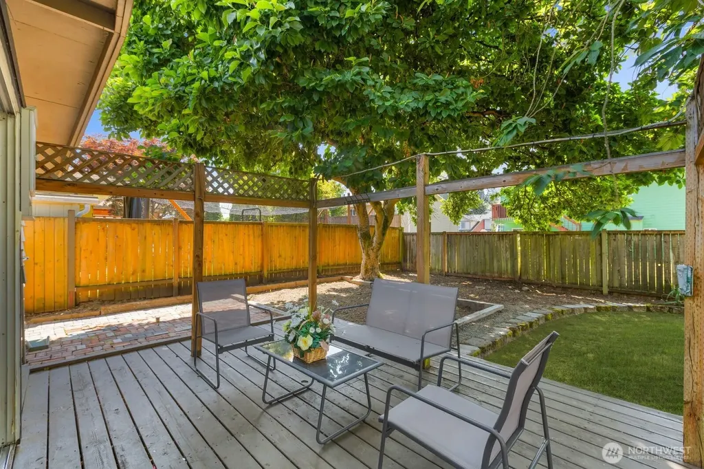 20605 12th Place S Seatac WA 98198
