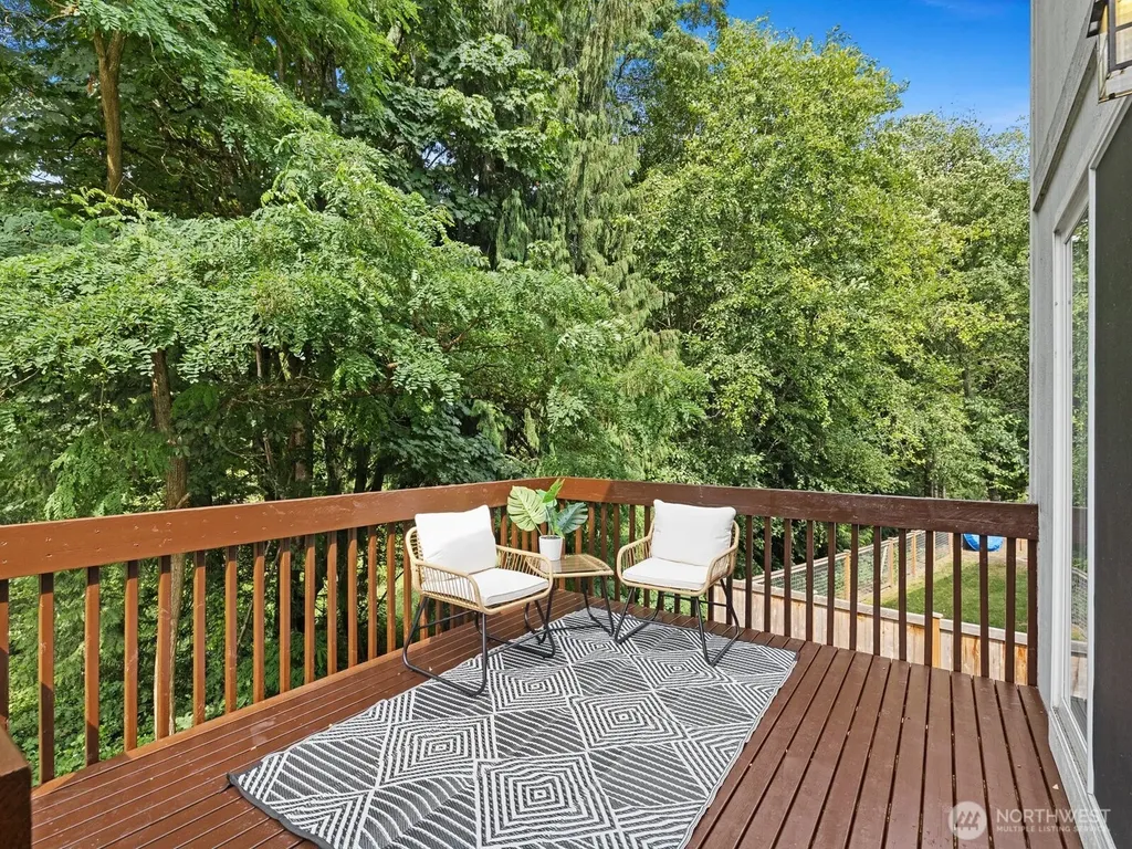 5613 Grove Street Marysville WA 98270