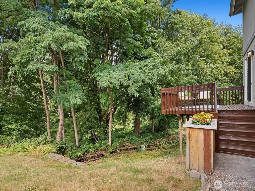 5613 Grove Street Marysville WA 98270