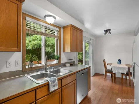5613 Grove Street Marysville WA 98270