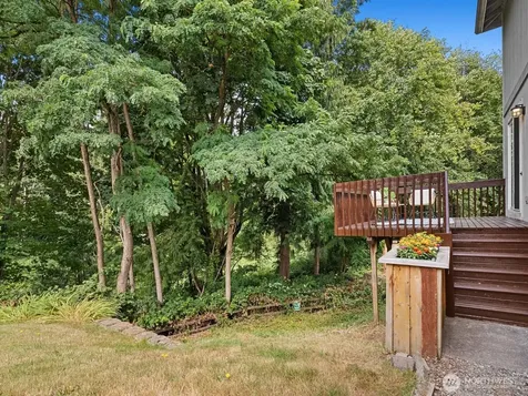5613 Grove Street Marysville WA 98270