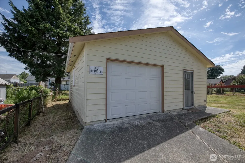 1021 W Stockwell Street Aberdeen WA 98520