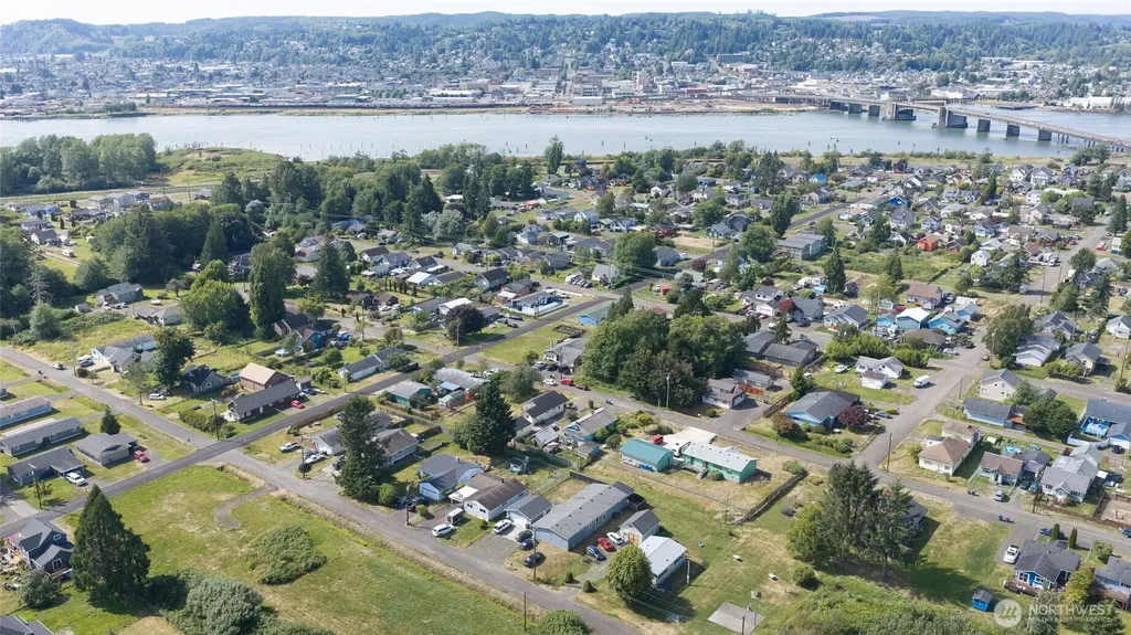 1021 W Stockwell Street Aberdeen WA 98520