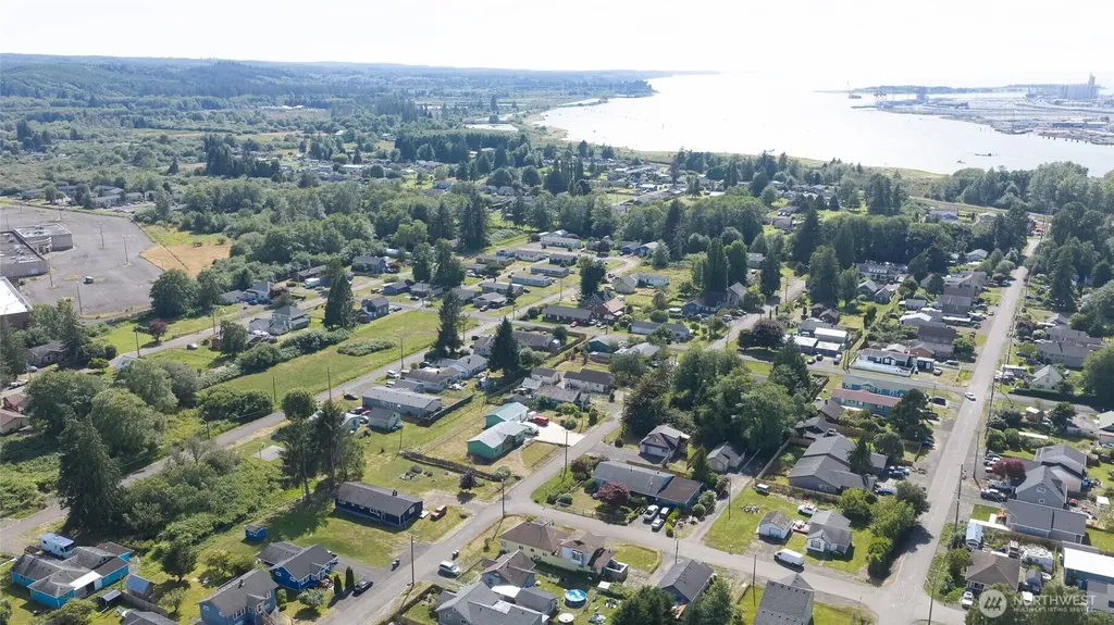 1021 W Stockwell Street Aberdeen WA 98520