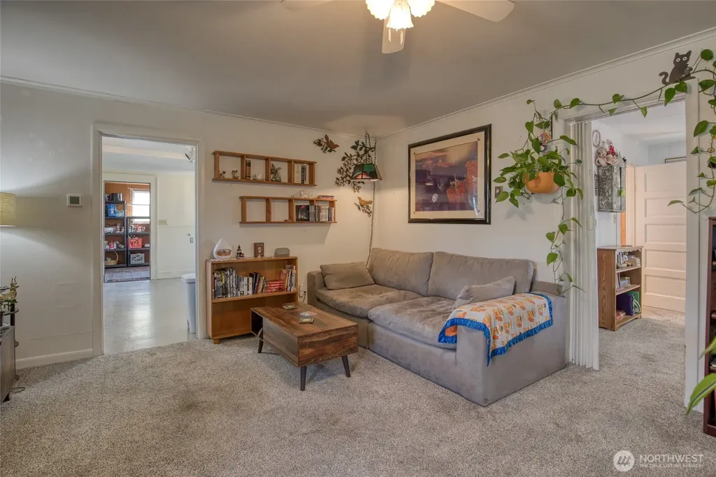 1021 W Stockwell Street Aberdeen WA 98520