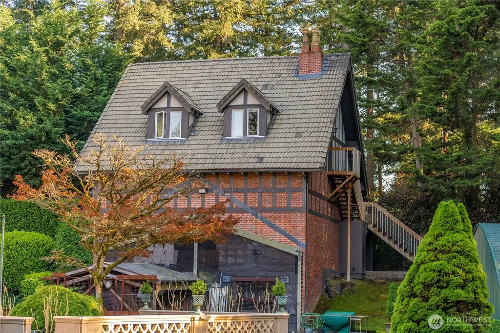 4 Thornewood Lane SW Lakewood WA 98498