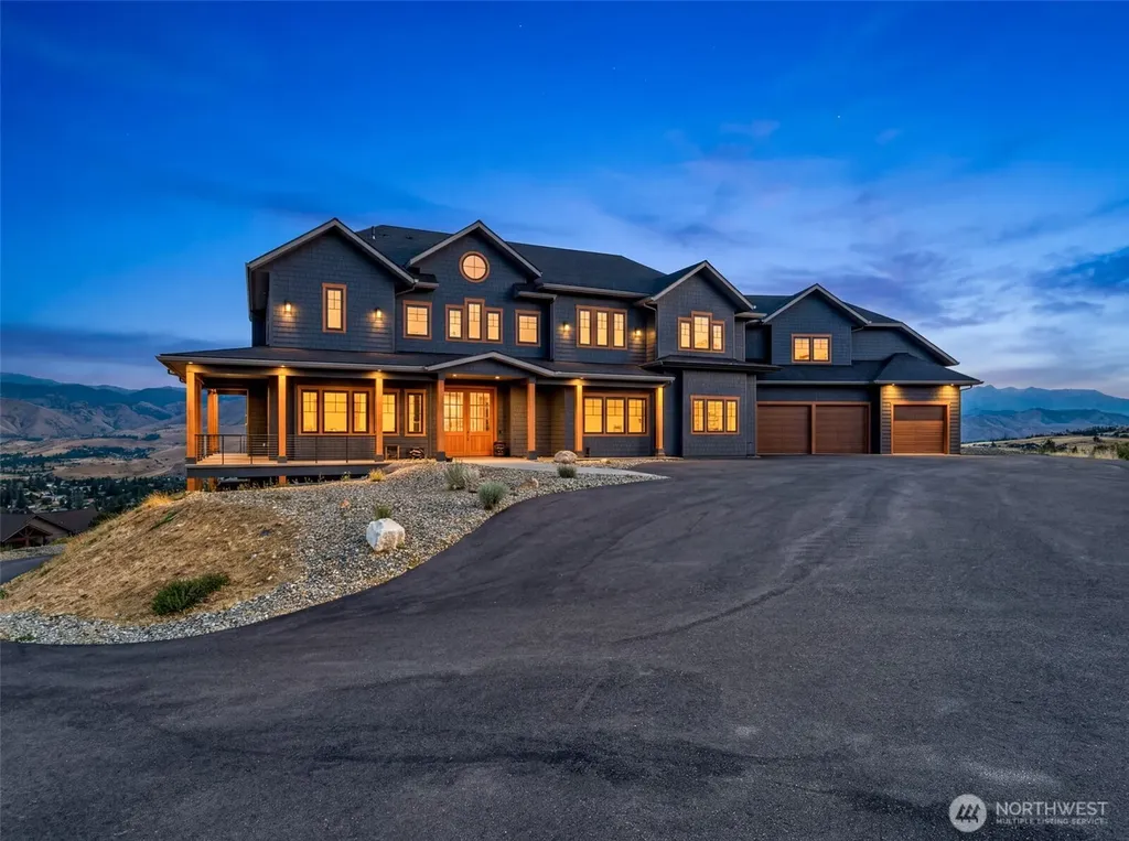 3900 Sky Crest Wenatchee WA 98801
