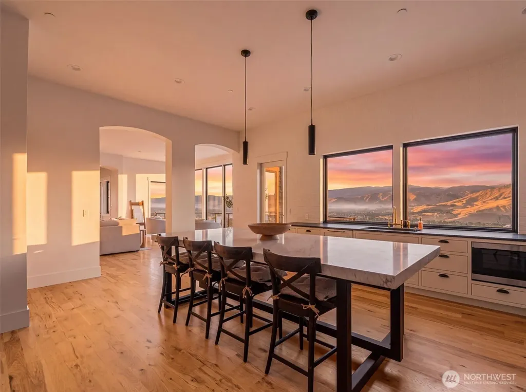 3900 Sky Crest Wenatchee WA 98801