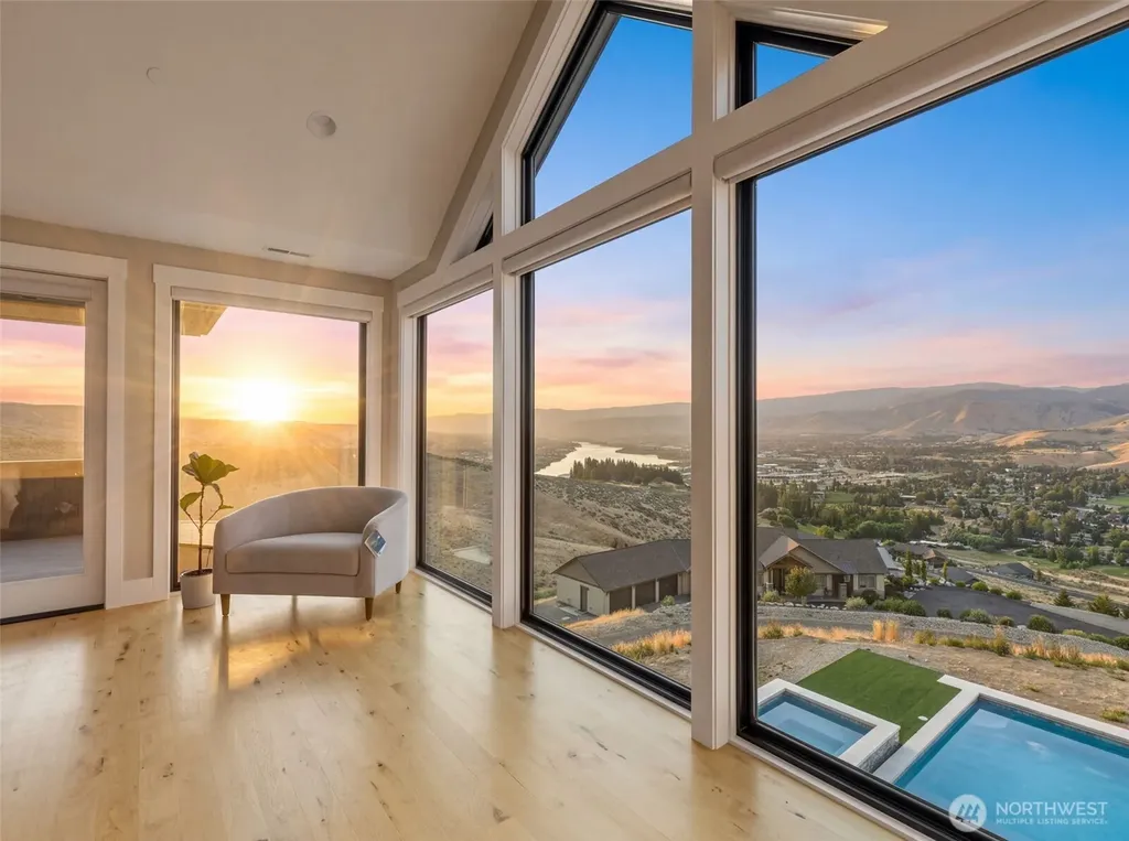 3900 Sky Crest Wenatchee WA 98801