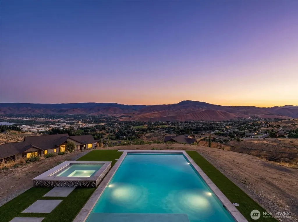 3900 Sky Crest Wenatchee WA 98801