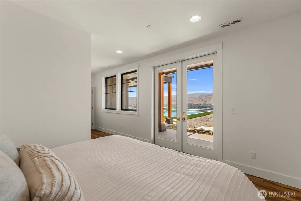 3900 Sky Crest Wenatchee WA 98801