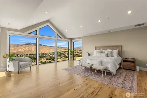 3900 Sky Crest Wenatchee WA 98801