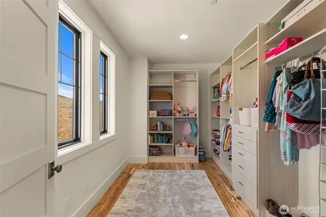 3900 Sky Crest Wenatchee WA 98801