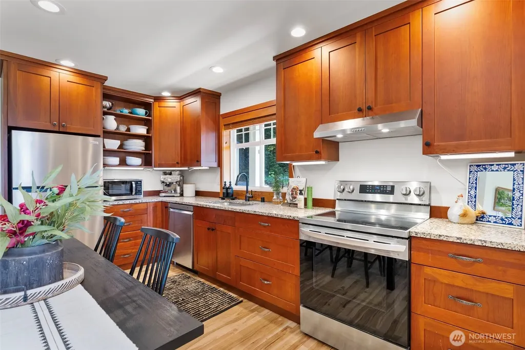2580 NW Canal View Way Poulsbo WA 98370