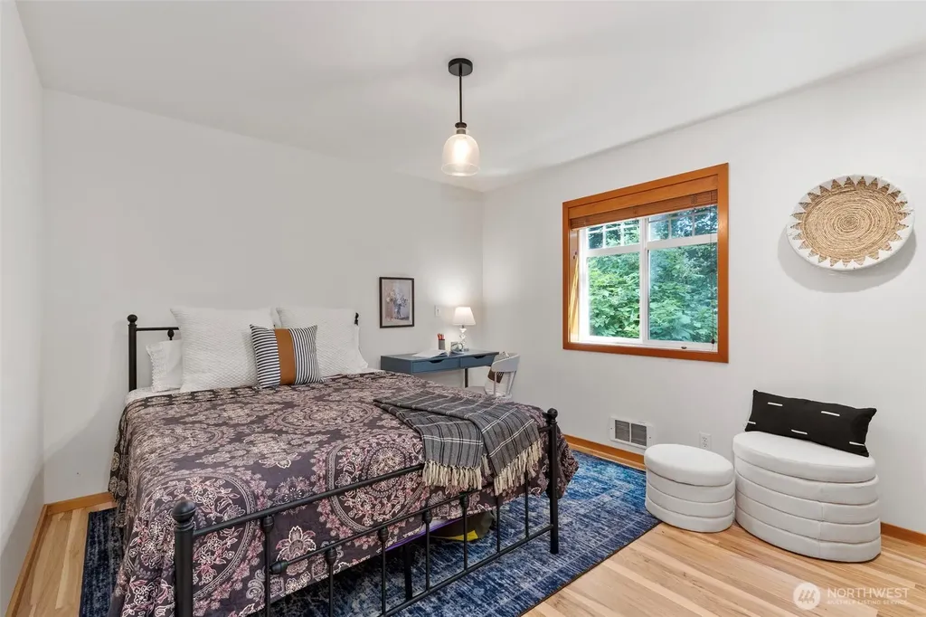 2580 NW Canal View Way Poulsbo WA 98370