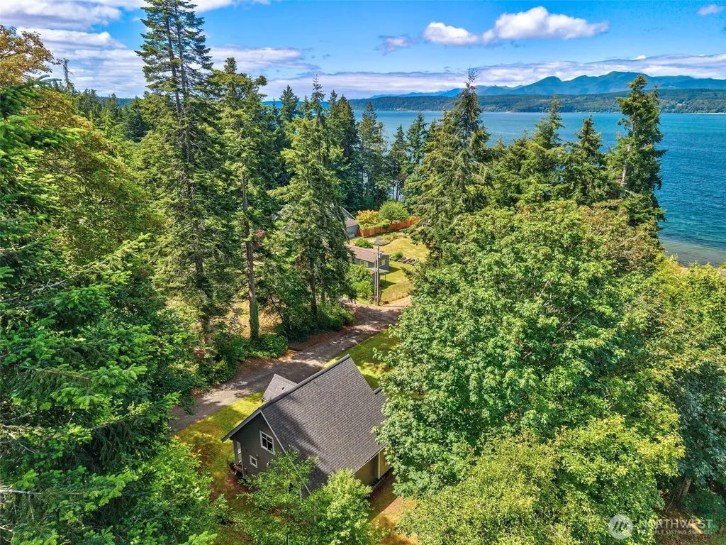 2580 NW Canal View Way Poulsbo WA 98370