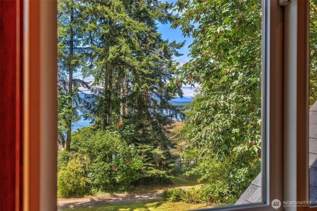2580 NW Canal View Way Poulsbo WA 98370