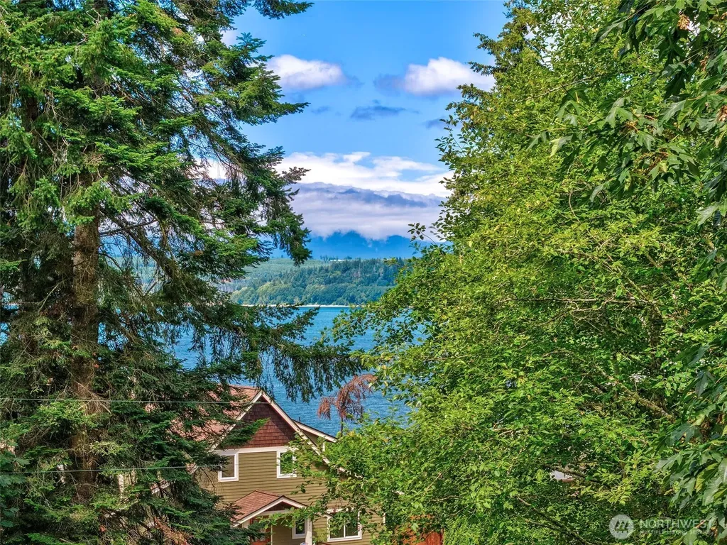 2580 NW Canal View Way Poulsbo WA 98370