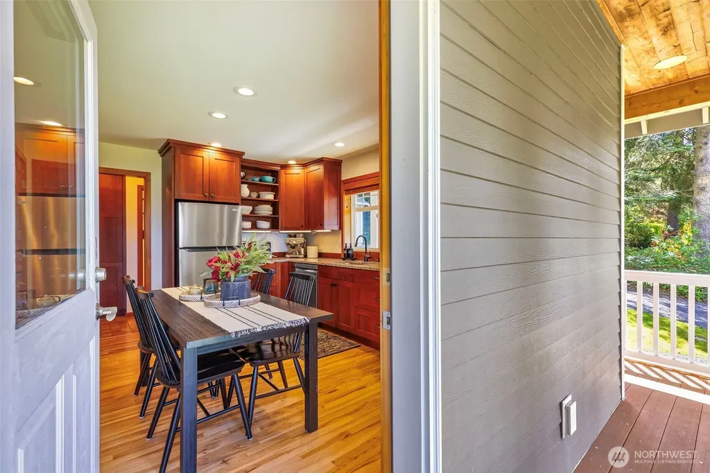 2580 NW Canal View Way Poulsbo WA 98370
