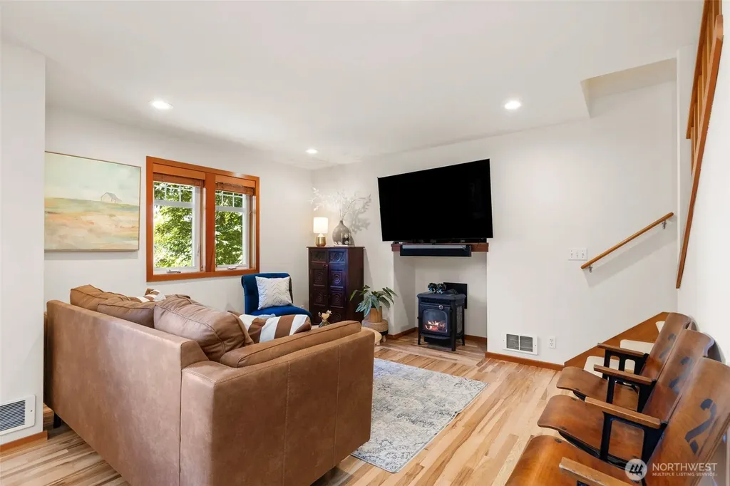 2580 NW Canal View Way Poulsbo WA 98370