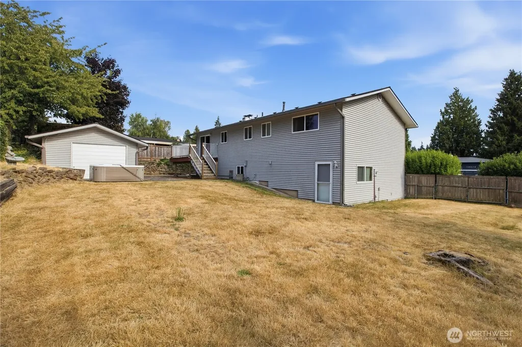 10074 SE 213th Place Kent WA 98031