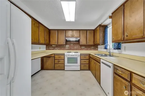 10074 SE 213th Place Kent WA 98031