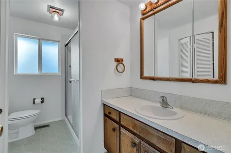 10074 SE 213th Place Kent WA 98031