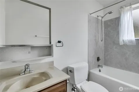 10074 SE 213th Place Kent WA 98031