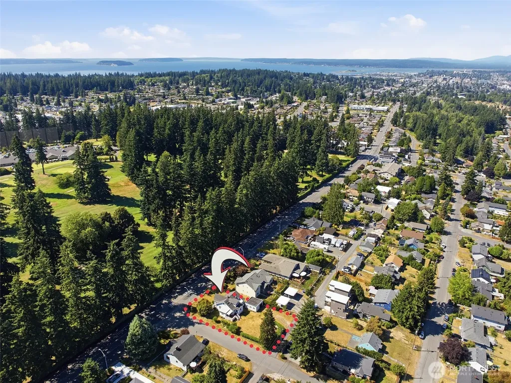 5627 Colby Avenue Everett WA 98203