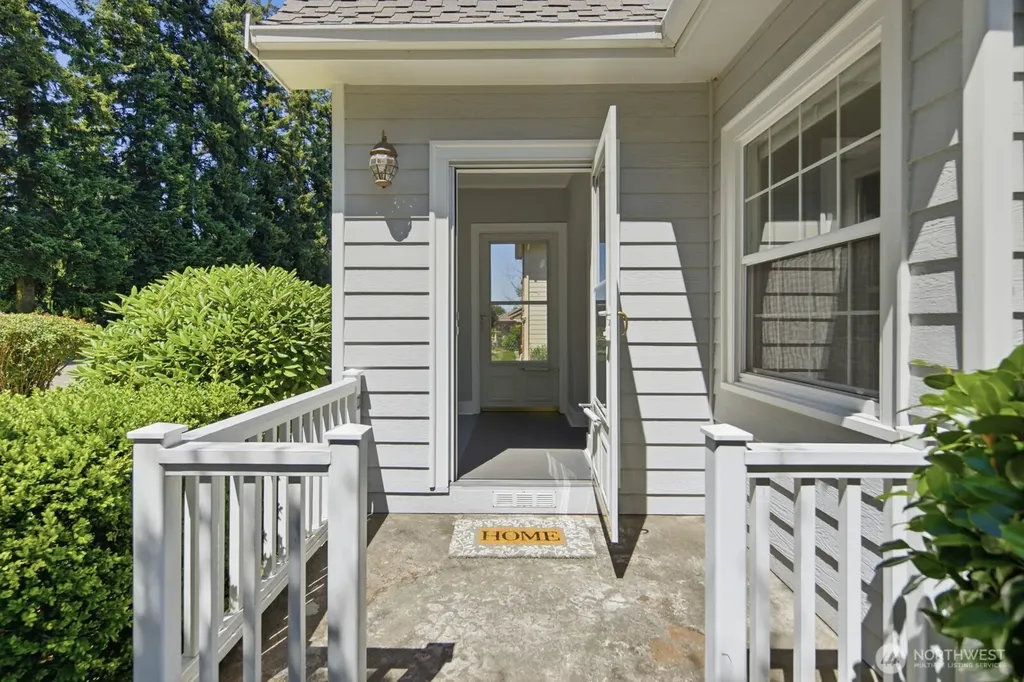 5627 Colby Avenue Everett WA 98203