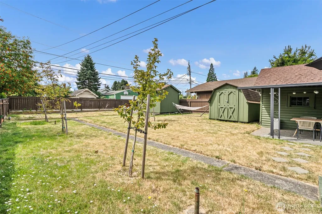 1146 S 34th Tacoma WA 98418