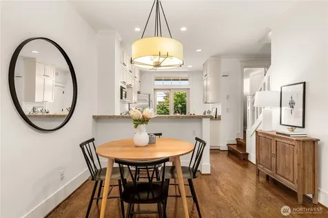 1917 8th Avenue W Seattle WA 98119