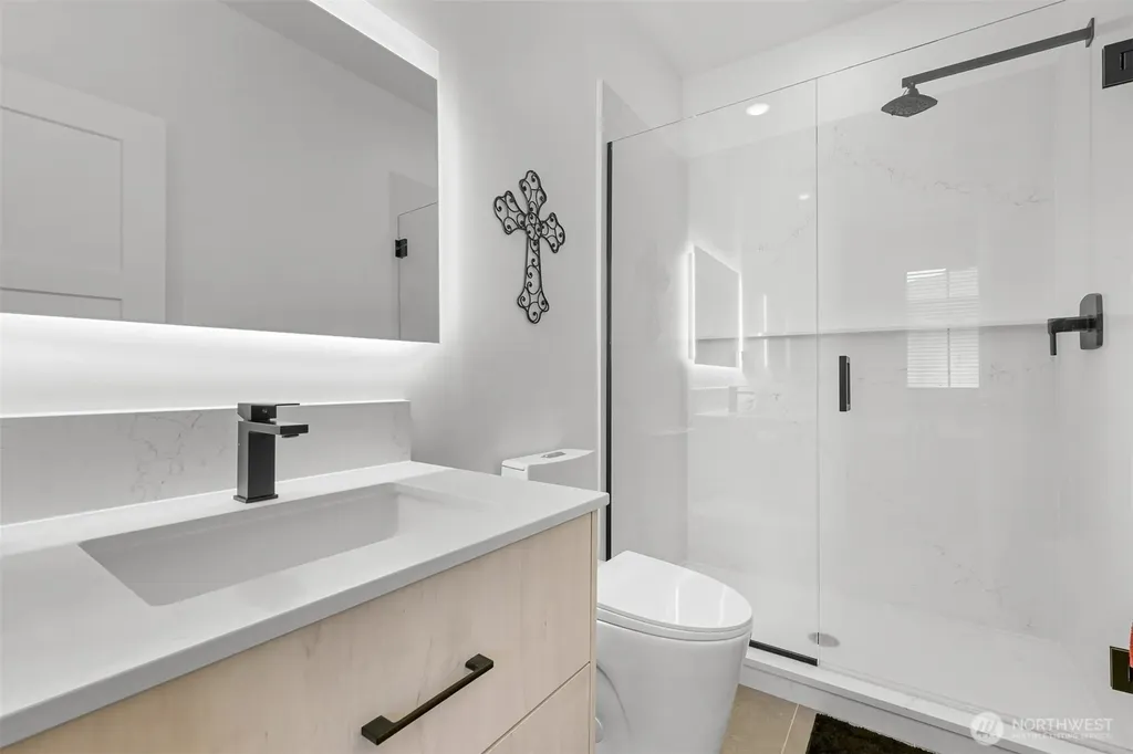 203 Pebblebrook Drive Lynden WA 98264