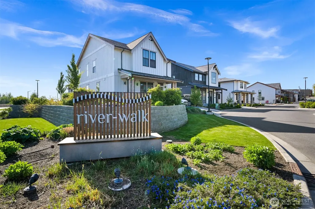 203 Pebblebrook Drive Lynden WA 98264