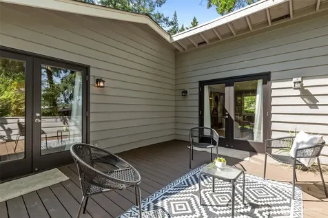 15611 SE 24th Street Bellevue WA 98008